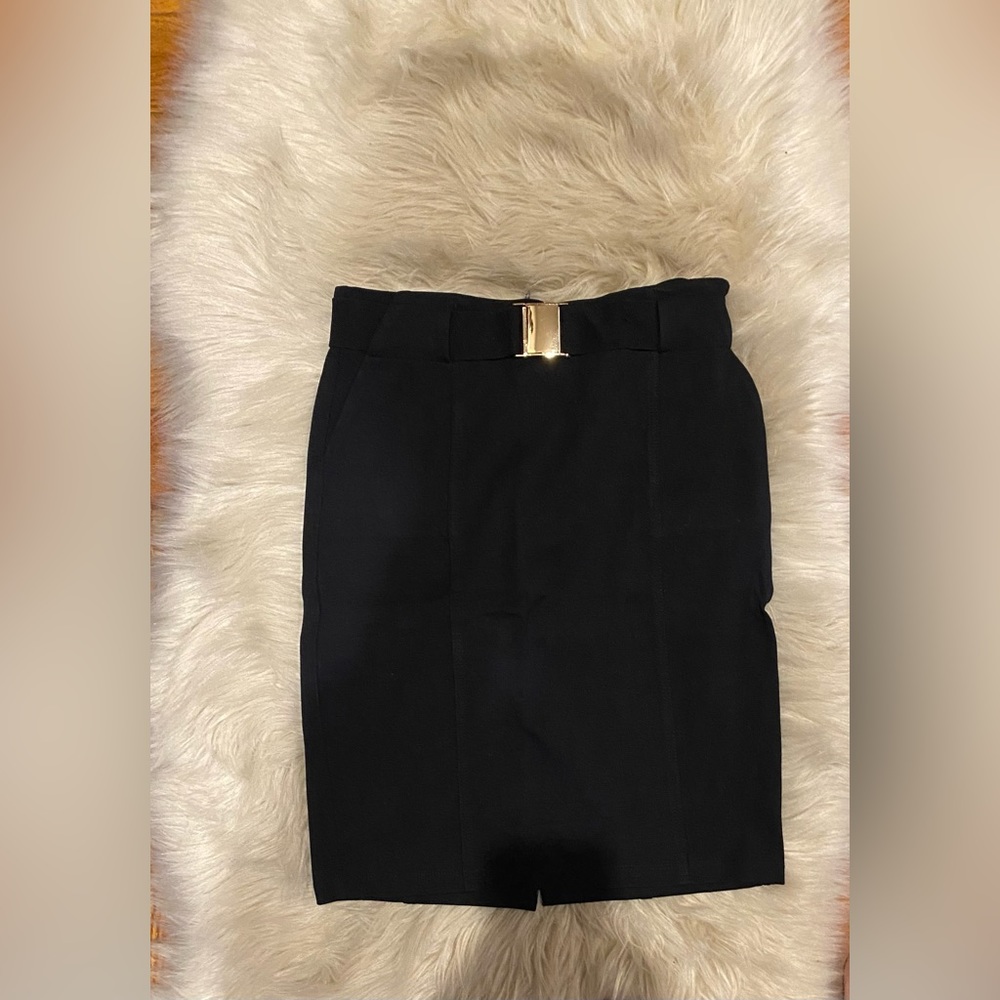 Black skirt with attached belt